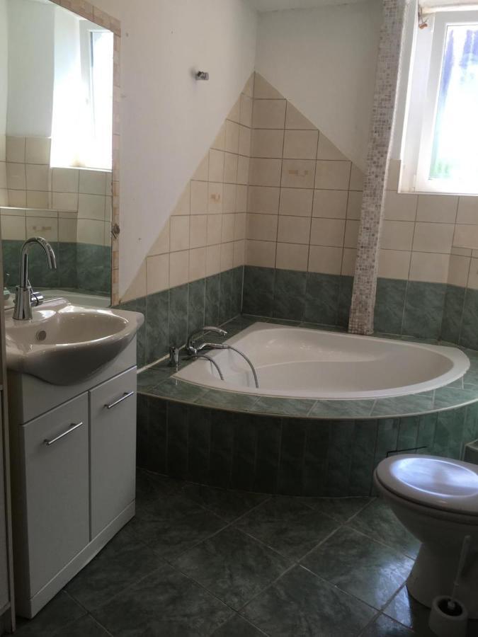 Wohnung In Kaiserslautern Eksteriør billede